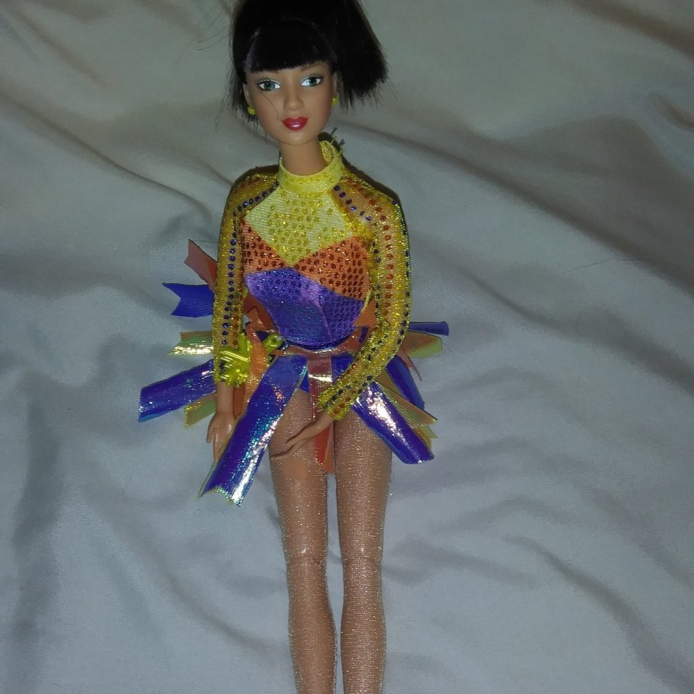 Vintage 2002 Michelle Kwan Star Skater Barbie